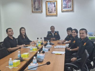 การประชุมพิจารณาแนวทางการแก้ไขปัญหารายงานการเงินที่มีเงื่อนไข