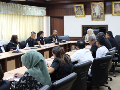ประชุมเปิดการตรวจสอบการปฏิบัติตามกฎหมายโครงการจ้างเหมาบริการบุคคลธรรมดาหรือนิติบุคคล